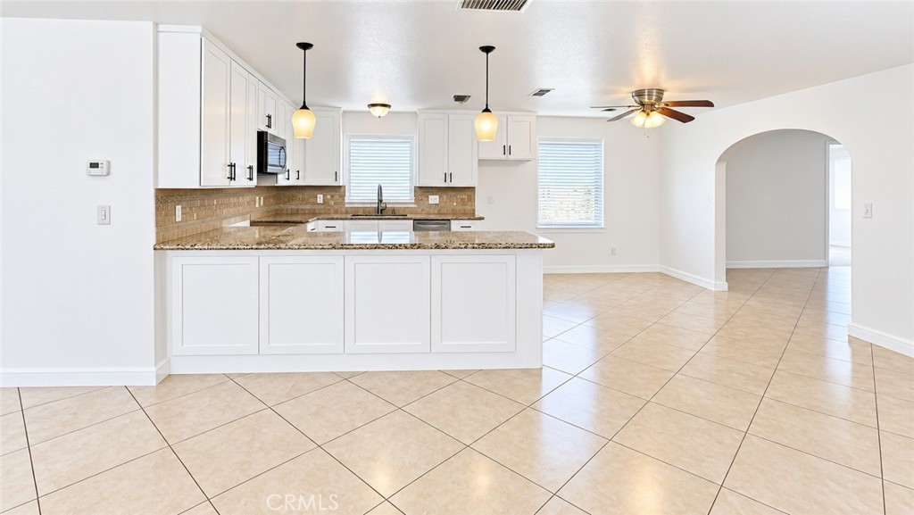 15939 Mojave Property Photo 7