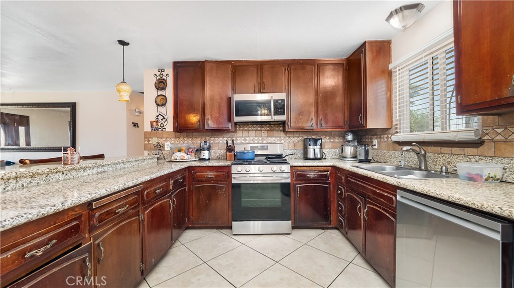 15939 Mojave Property Photo 8