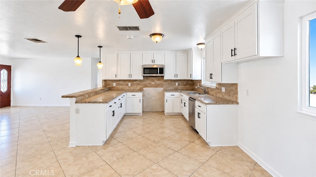 15939 Mojave Property Photo 8