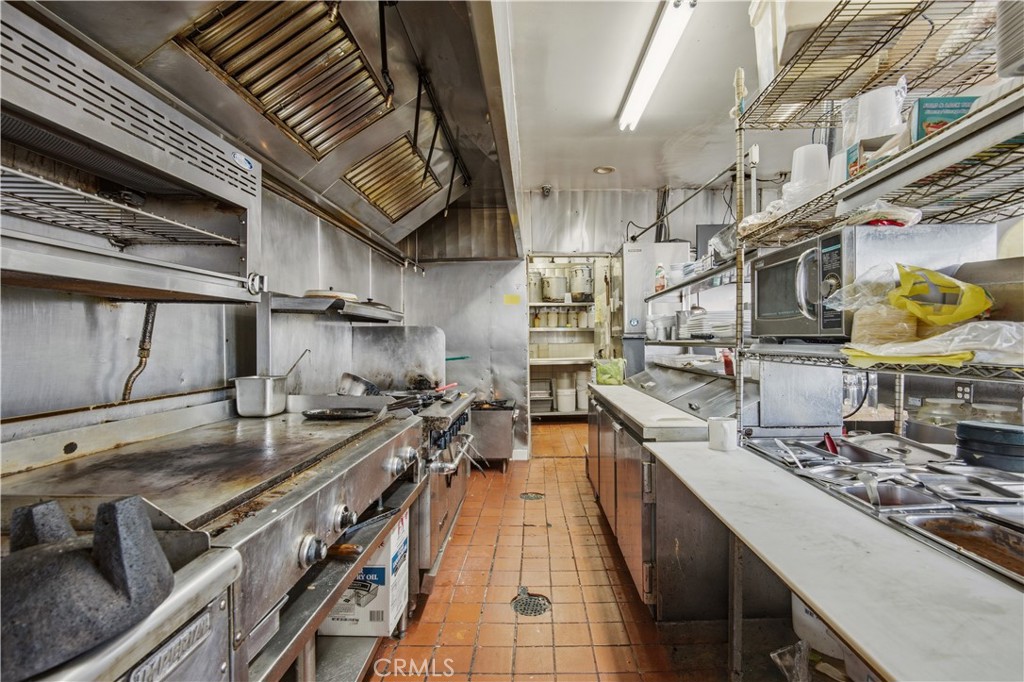 7606 Eastern Property Photo 15