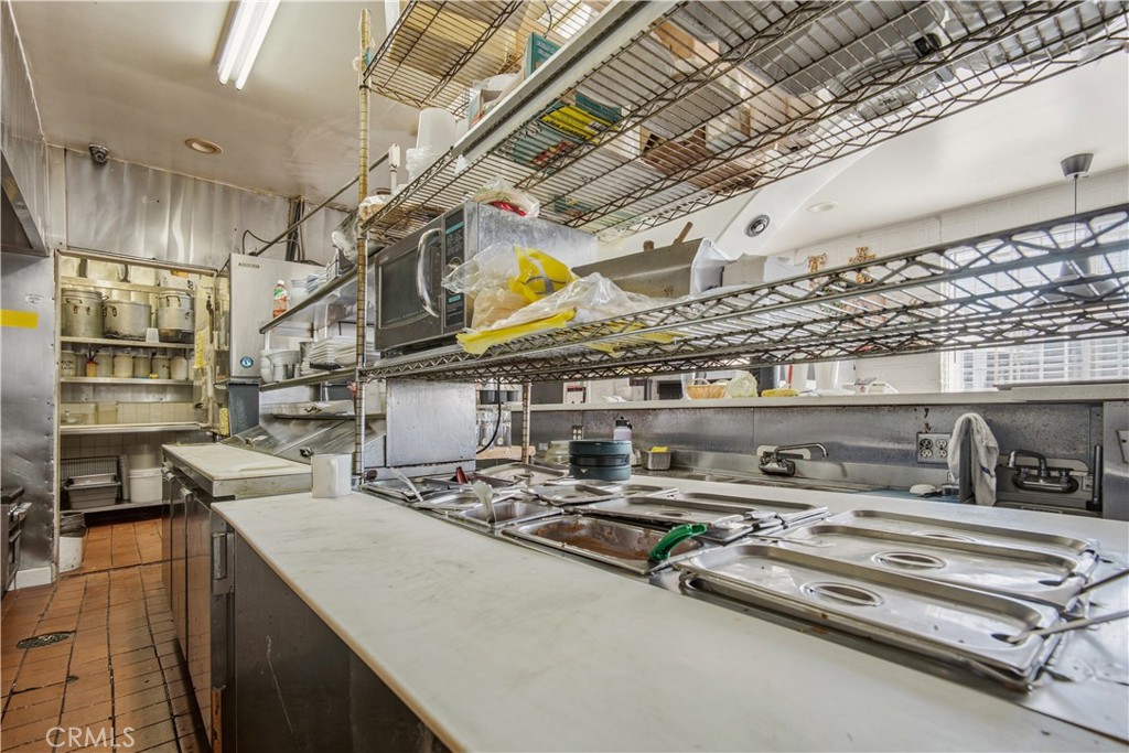 7606 Eastern Property Photo 18