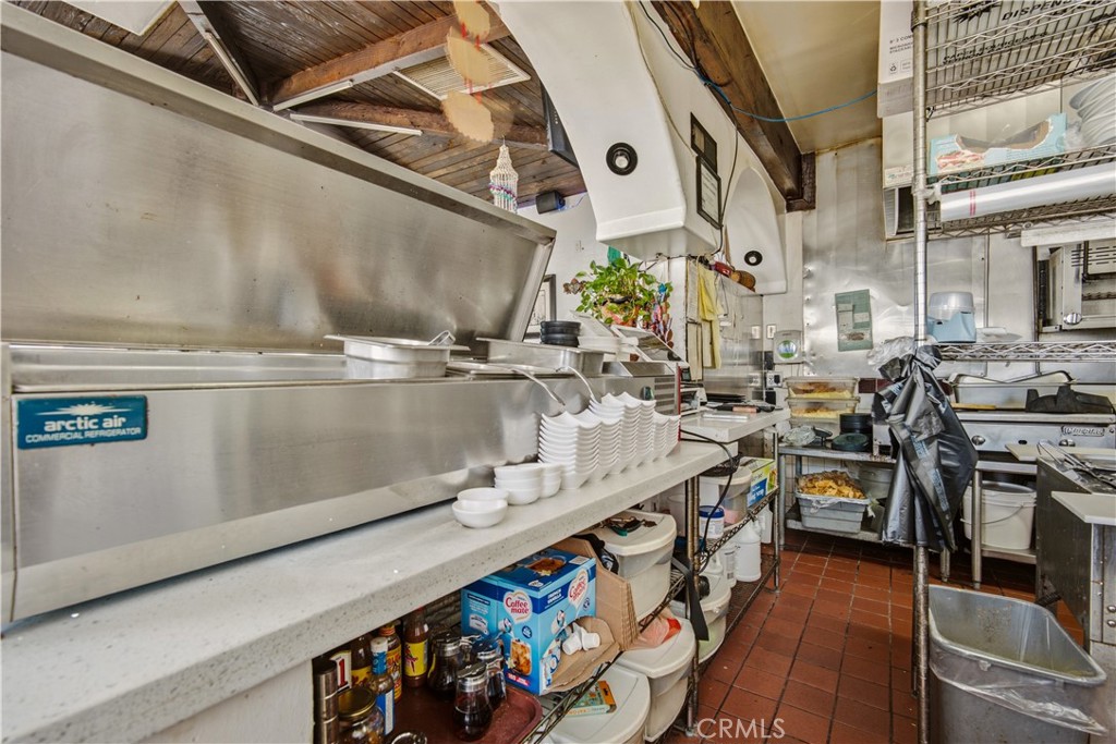7606 Eastern Property Photo 19