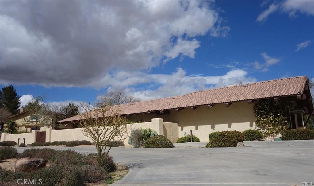 15201 Pocahantas Property Photo 1
