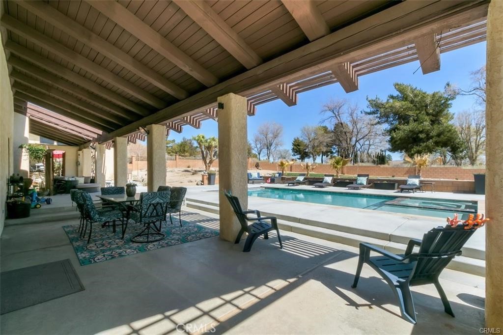 15201 Pocahantas Property Photo 3