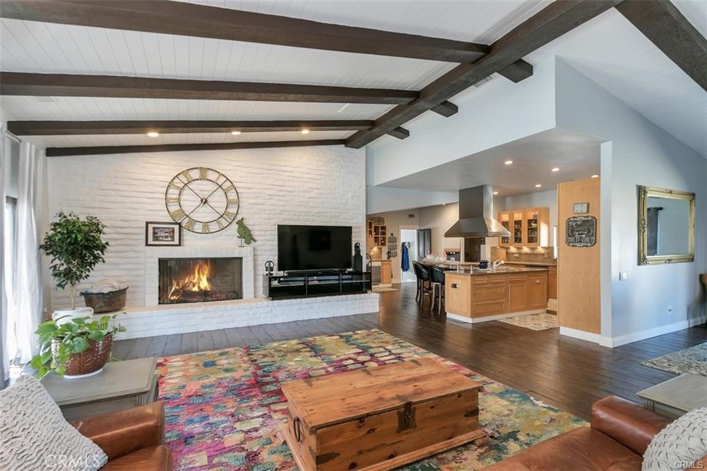 15201 Pocahantas Property Photo 8