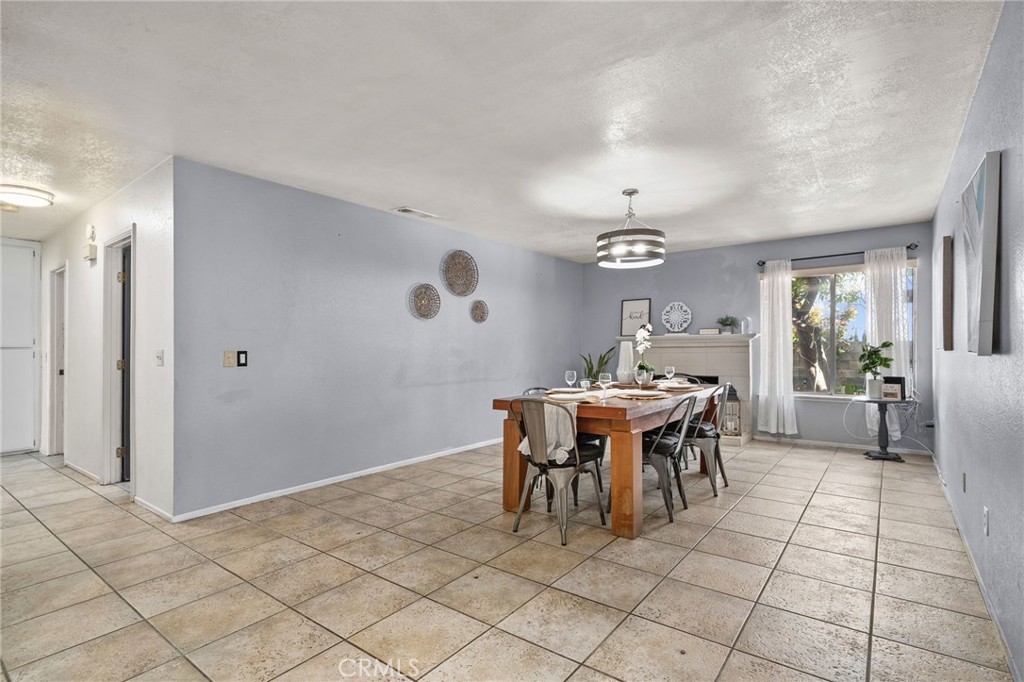 17231 Wabash Avenue Property Photo 5