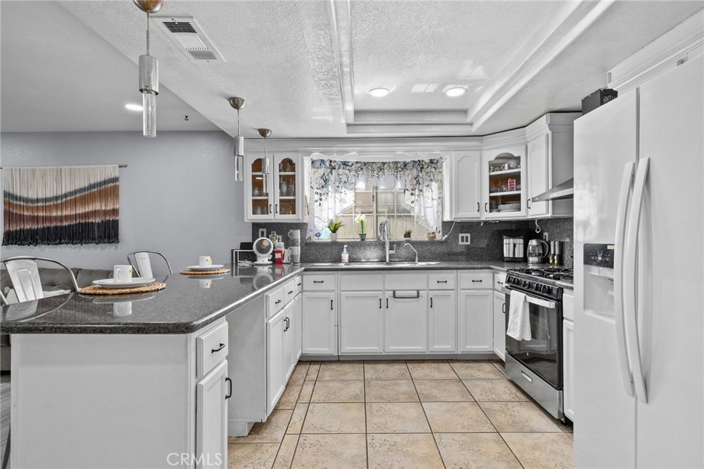 17231 Wabash Avenue Property Photo 9