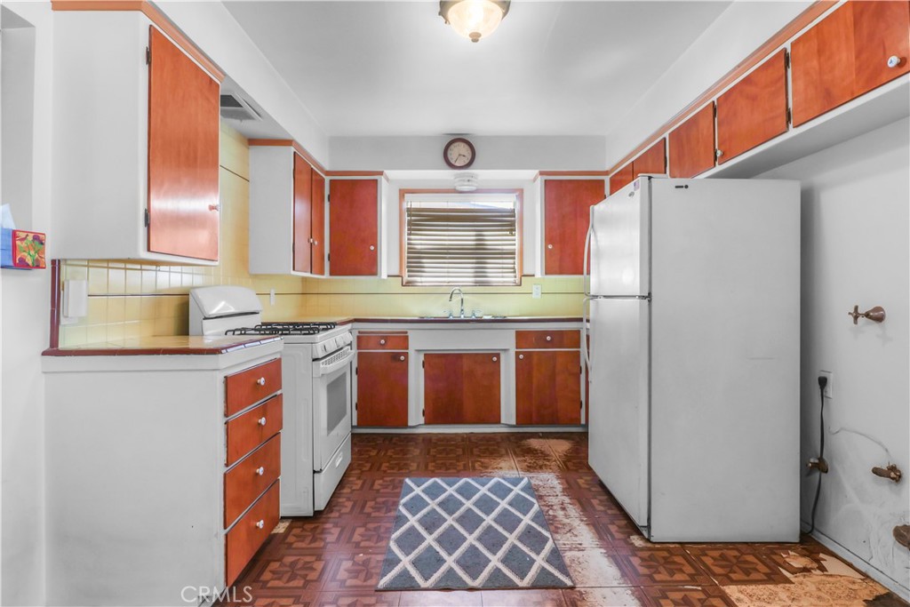 15851 E Kingside Property Photo 9