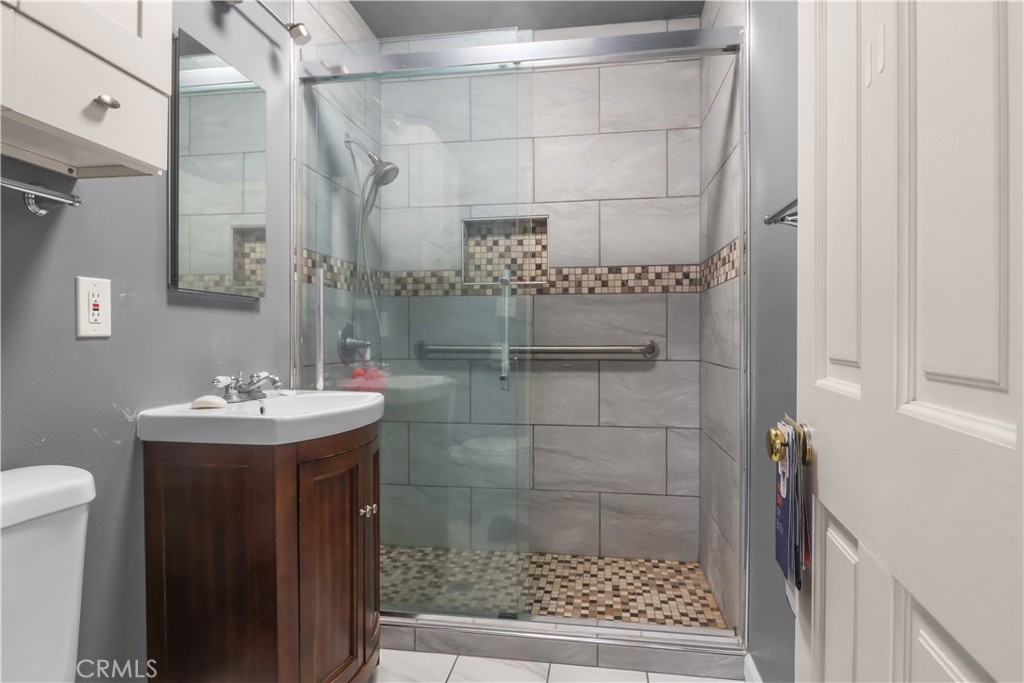 15851 E Kingside Property Photo 11