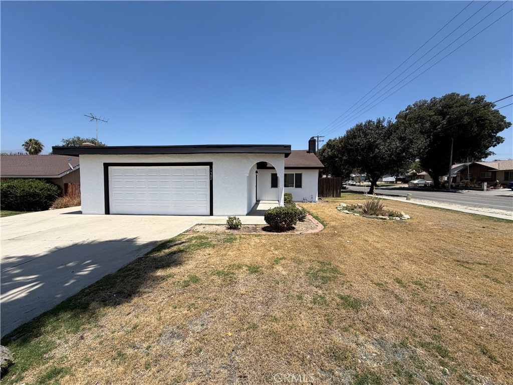 1502 Berkeley Drive Property Photo 1