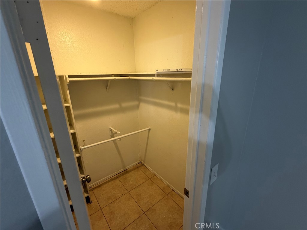 3732 Oak Creek E Property Photo 15