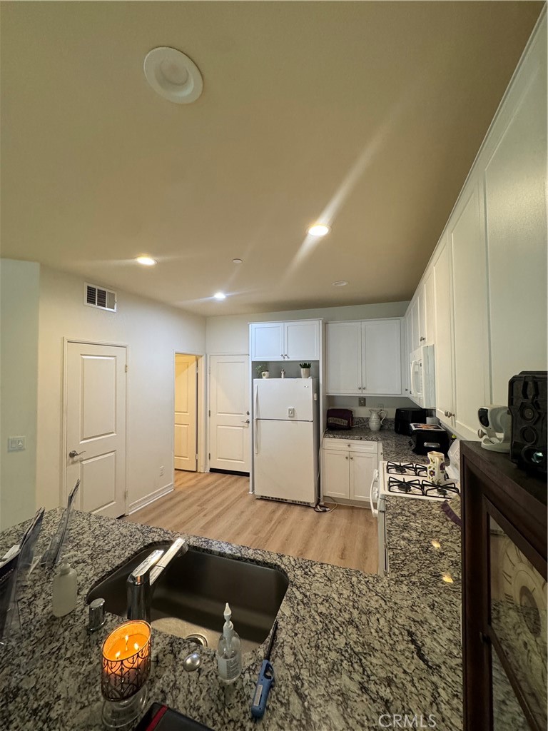 5355 N Alumni Property Photo 3