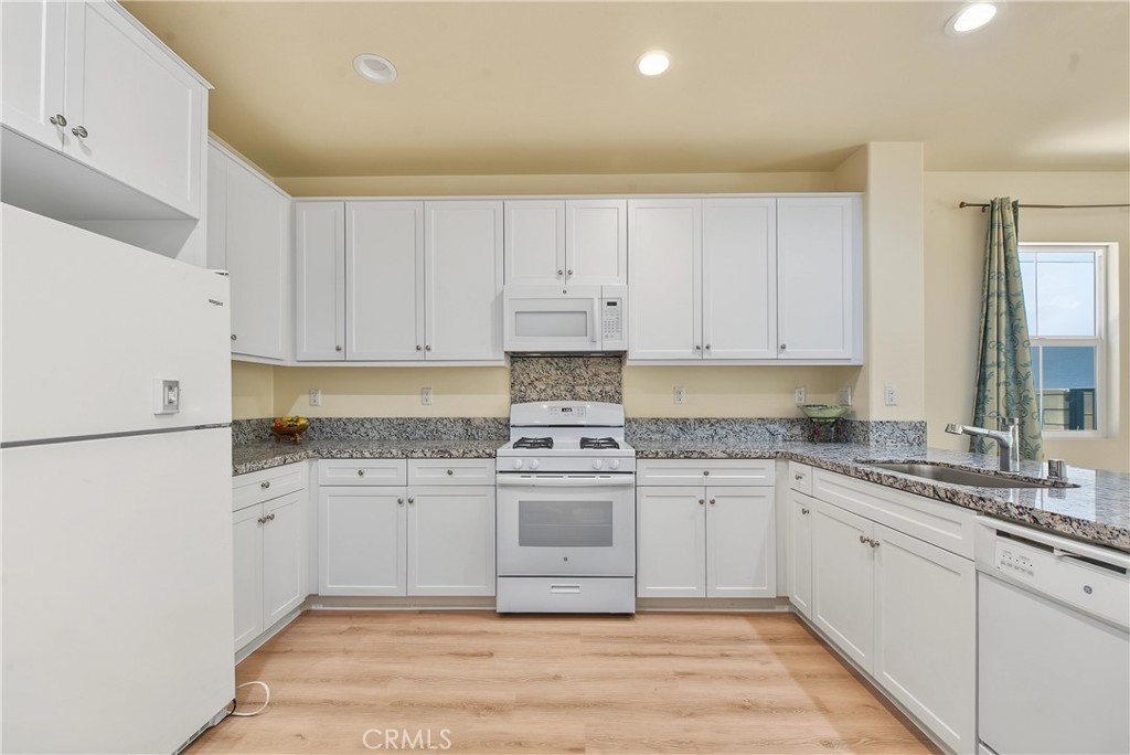 5355 N Alumni Property Photo 6