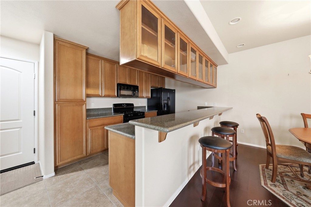 1603 Huntington Dr. Property Photo 12