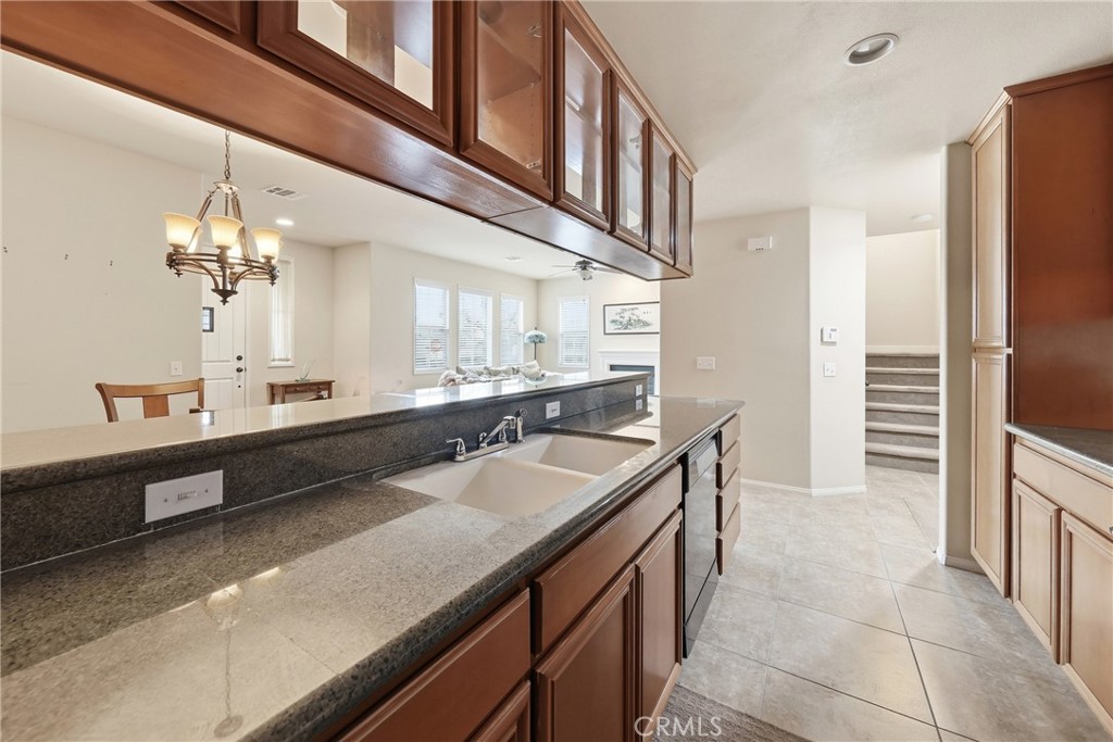 1603 Huntington Dr. Property Photo 16