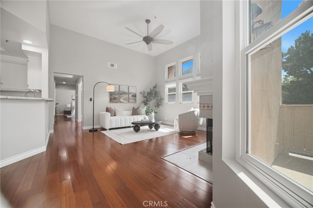 8 Magellan Aisle Property Photo 3