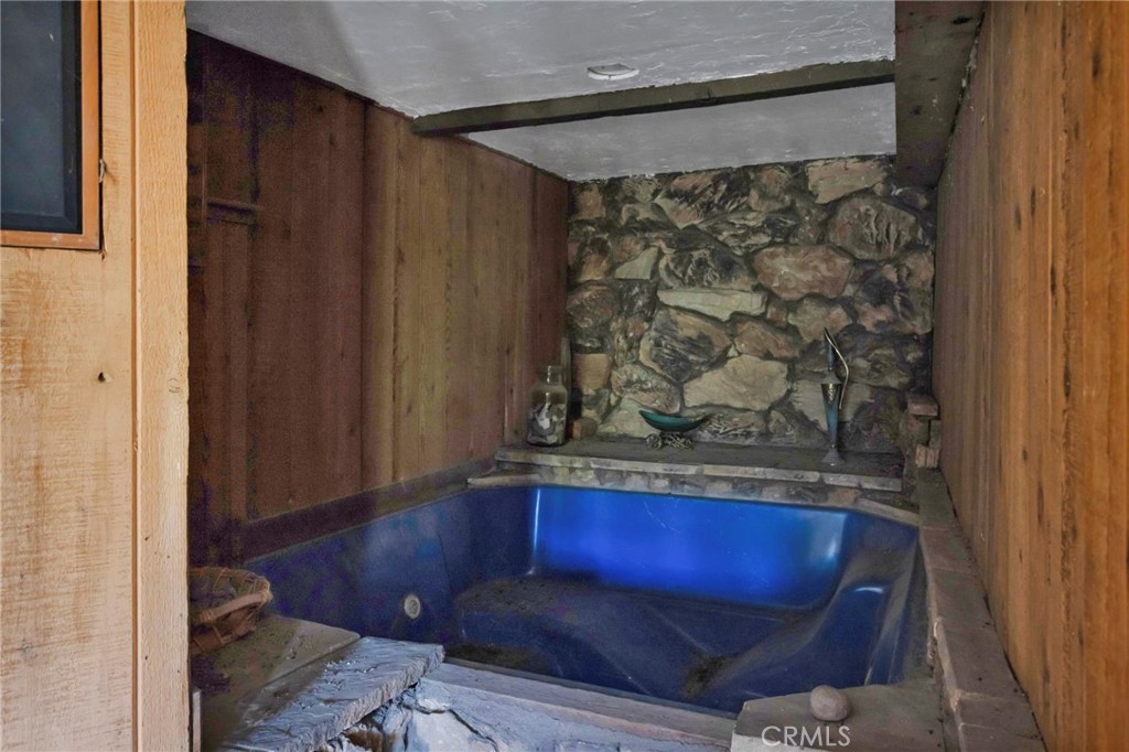 1333 Finger Property Photo 13
