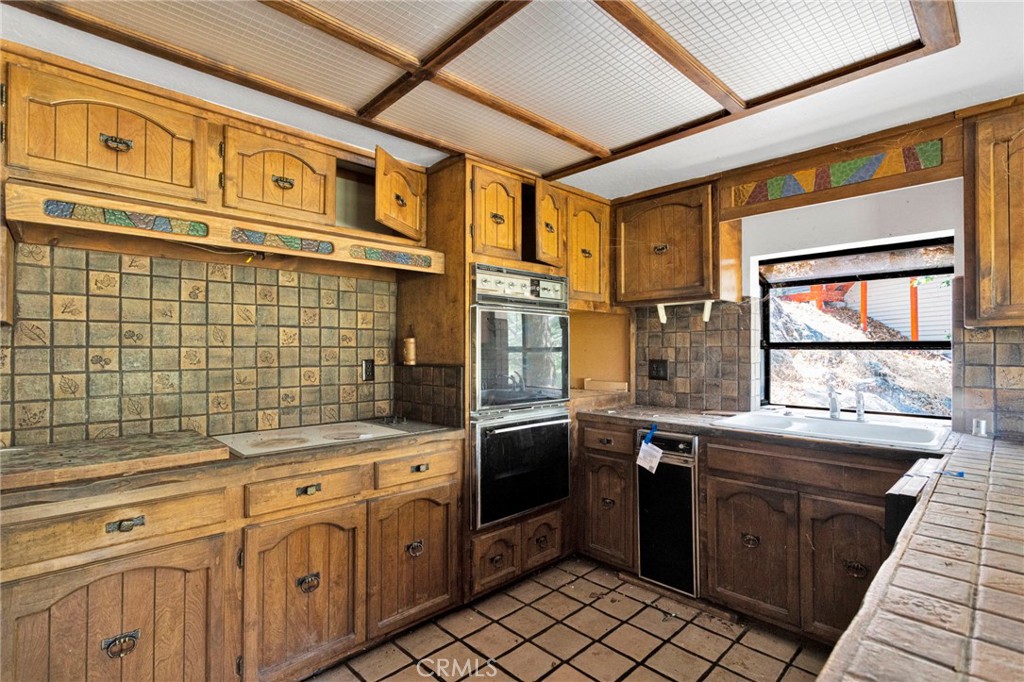 1333 Finger Property Photo 27
