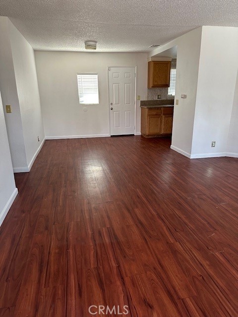 20289 Thunderbird A Property Photo 2