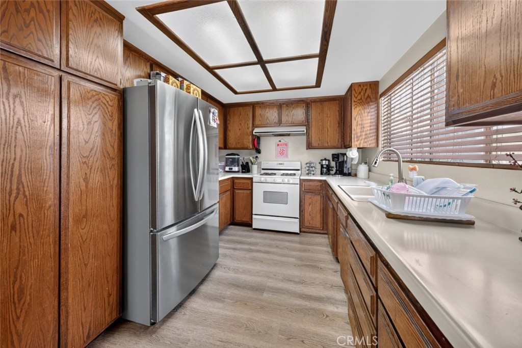 1012 N Vernon Avenue Property Photo 12