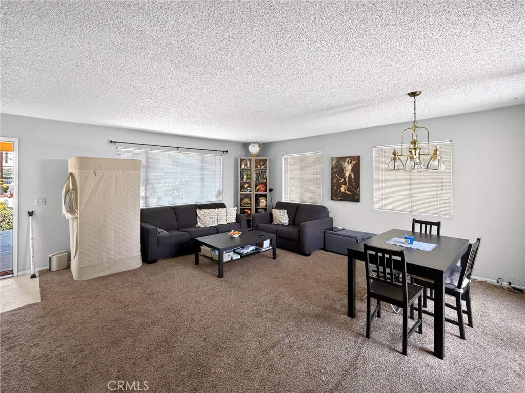 1012 N Vernon Avenue Property Photo 27