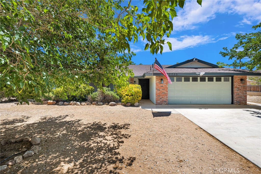 10055 Baker Rd Property Photo 2