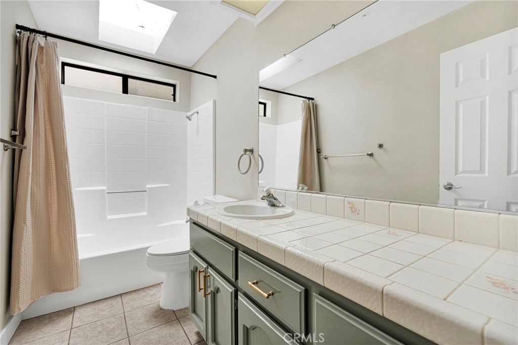 10055 Baker Rd Property Photo 8