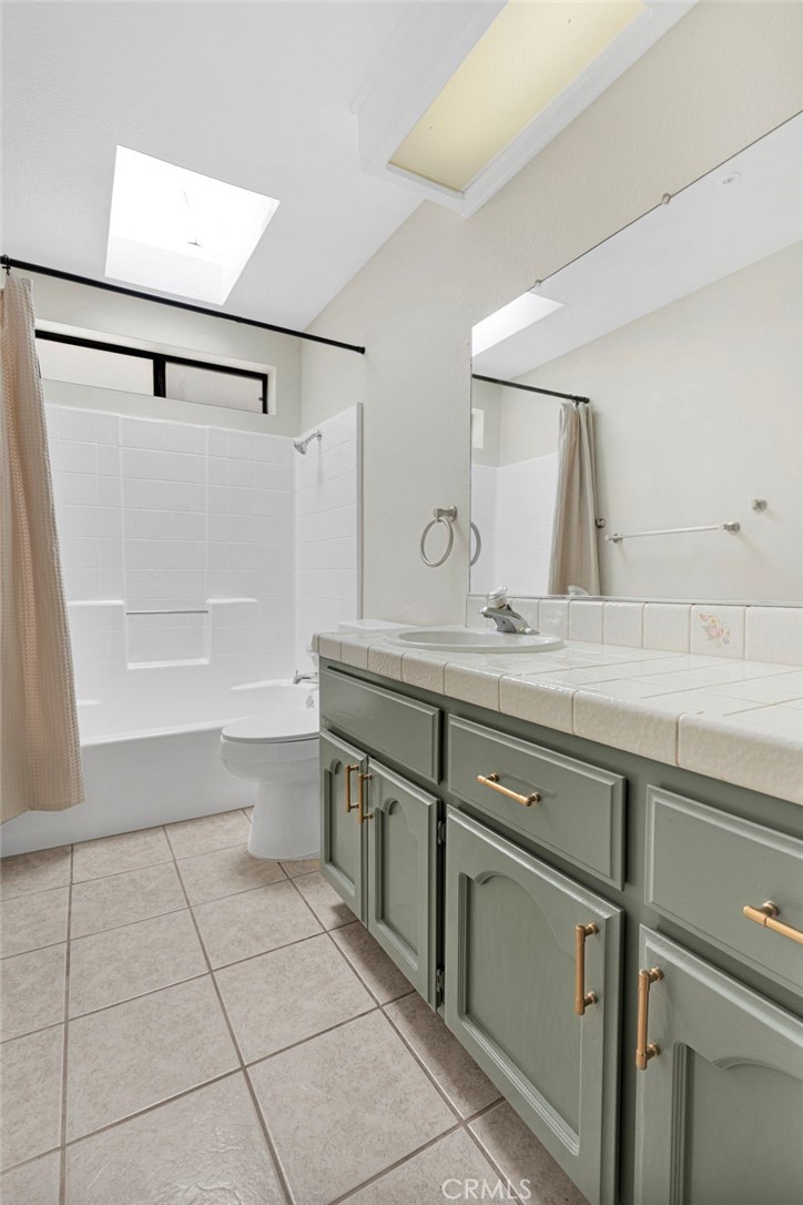 10055 Baker Rd Property Photo 9