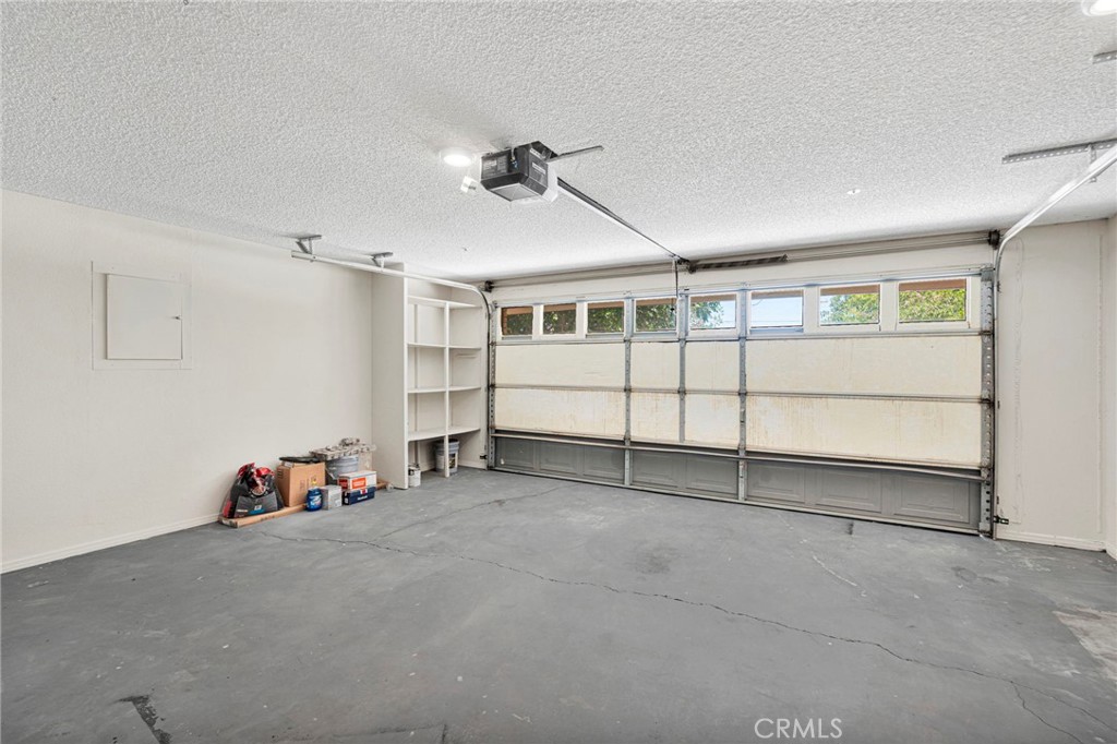 10055 Baker Rd Property Photo 10