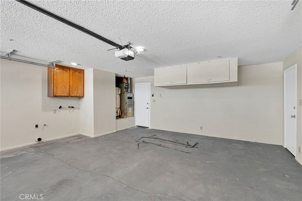10055 Baker Rd Property Photo 11