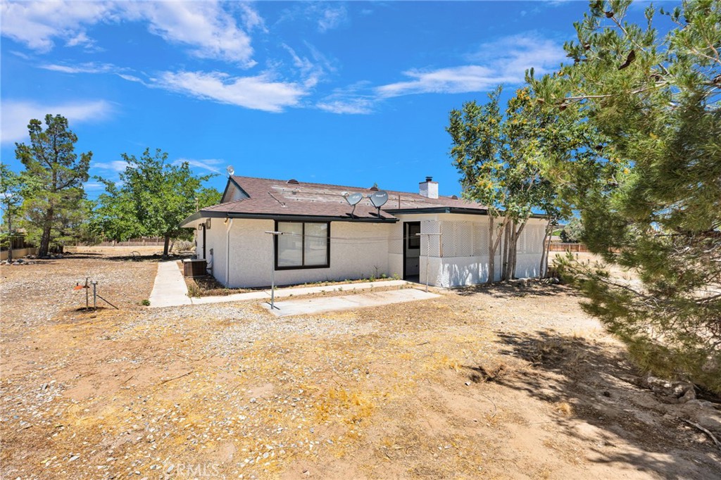 10055 Baker Rd Property Photo 12