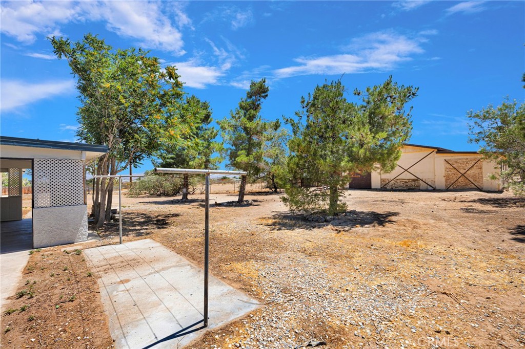 10055 Baker Rd Property Photo 13