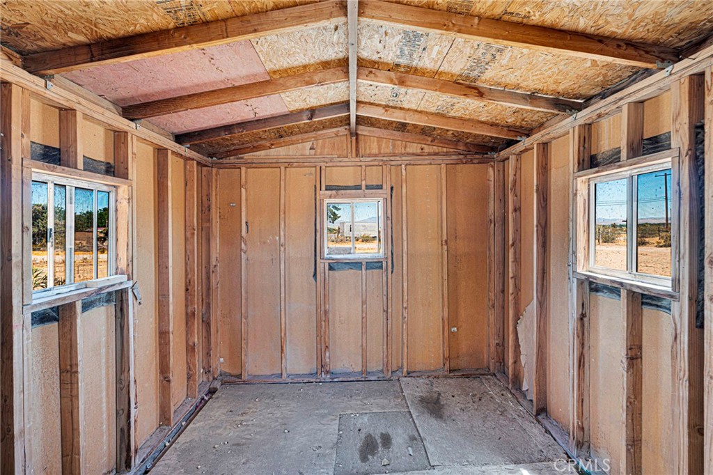 10055 Baker Rd Property Photo 17