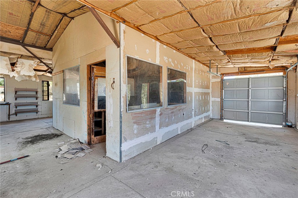 10055 Baker Rd Property Photo 22