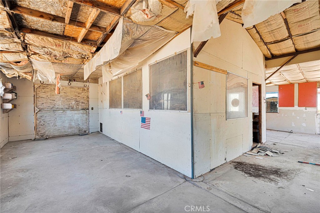 10055 Baker Rd Property Photo 23