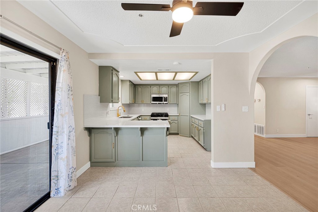 10055 Baker Rd Property Photo 27