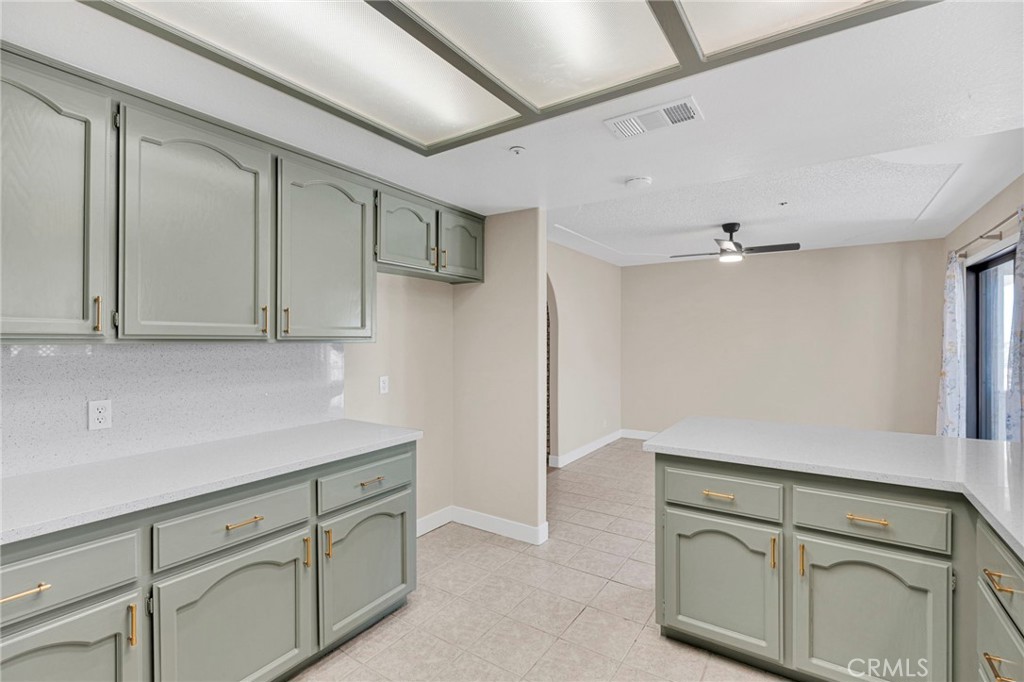 10055 Baker Rd Property Photo 28
