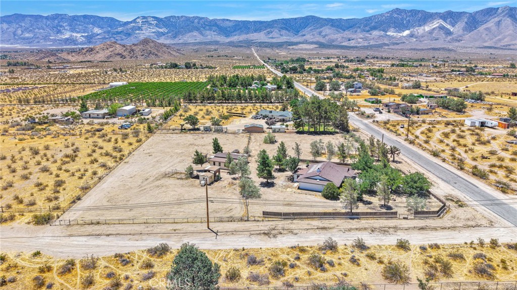 10055 Baker Rd Property Photo 33