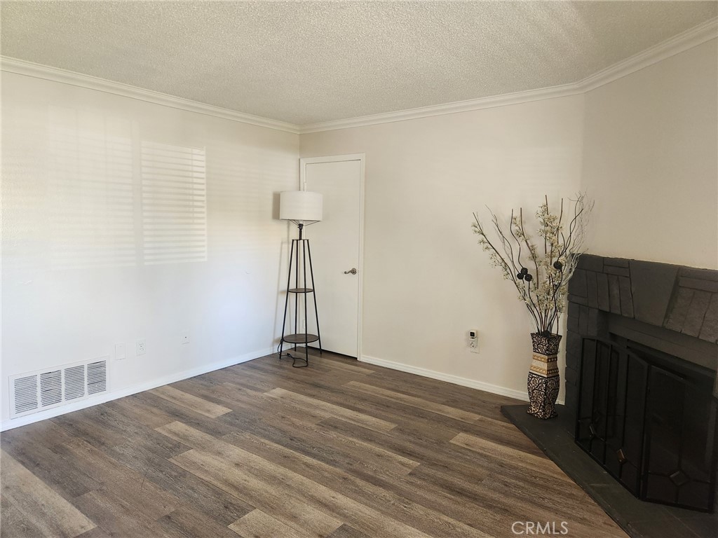 1251 S Meadow Lane 185 Property Photo 4