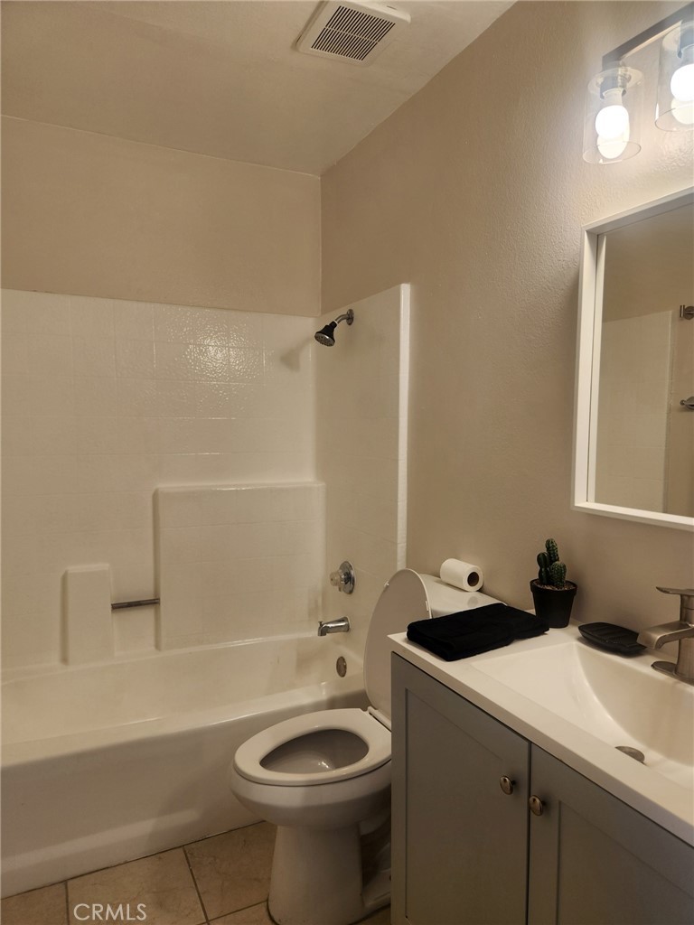 1251 S Meadow Lane 185 Property Photo 9