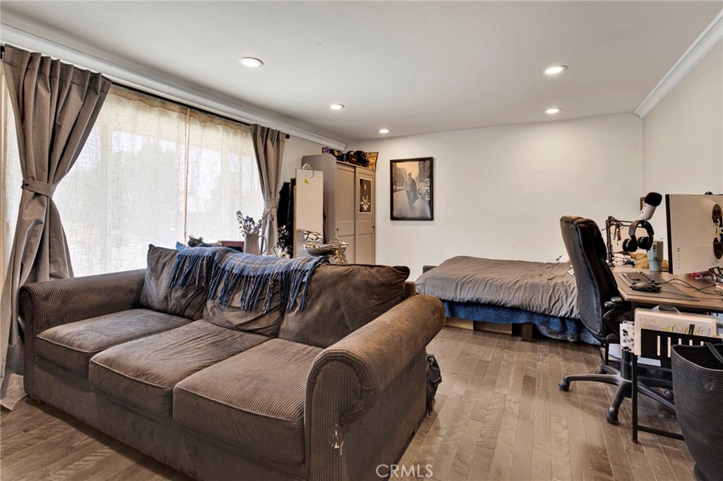 981 Serfas Club Property Photo 22
