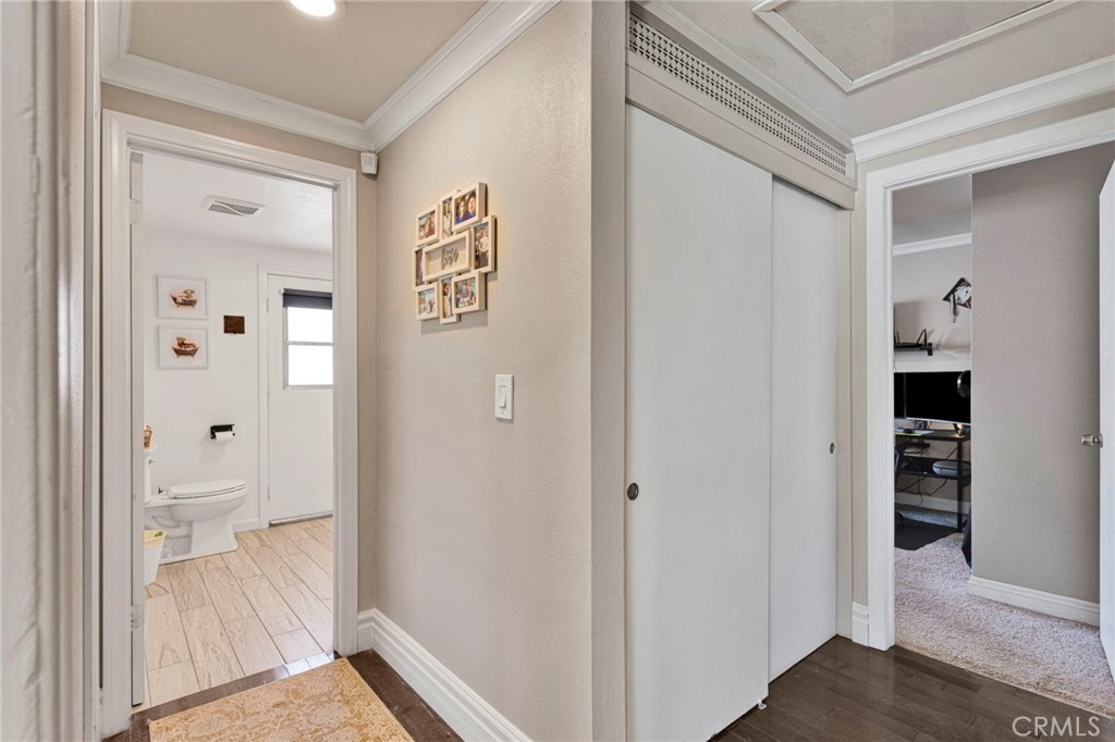 981 Serfas Club Property Photo 31