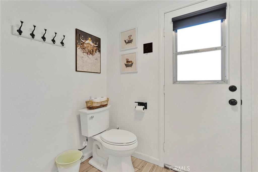 981 Serfas Club Property Photo 35