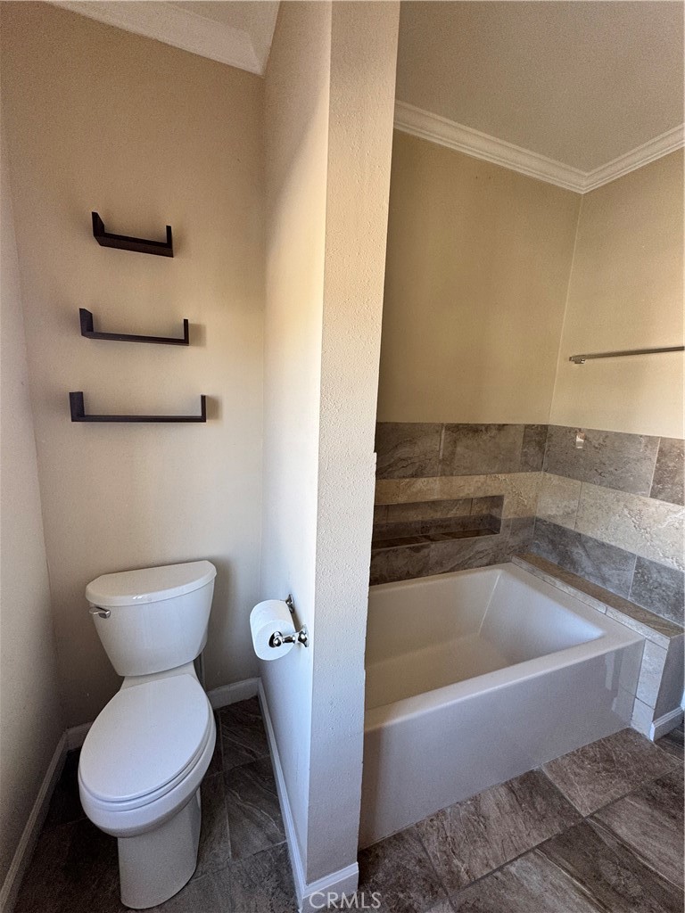 1046 S Citrus Avenue Property Photo 52