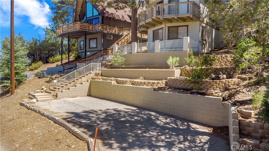 841 Menlo Drive Property Photo 3