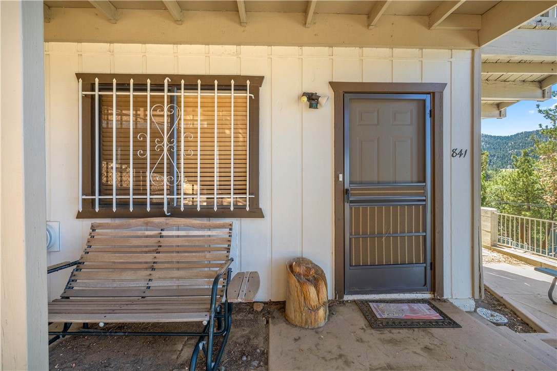 841 Menlo Drive Property Photo 5