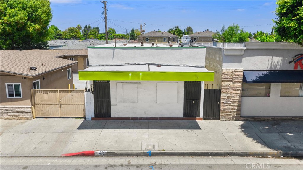 716 S Long Beach Blvd Property Photo 22