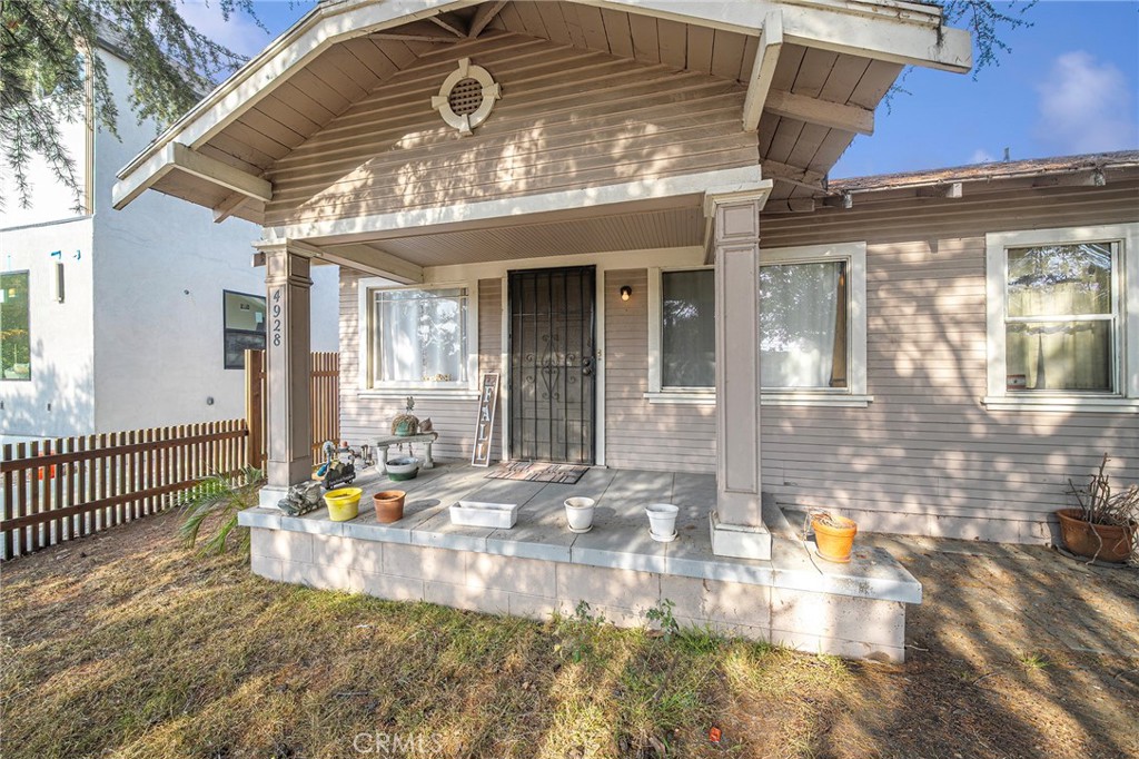 4928 Highland View Avenue Property Photo 4