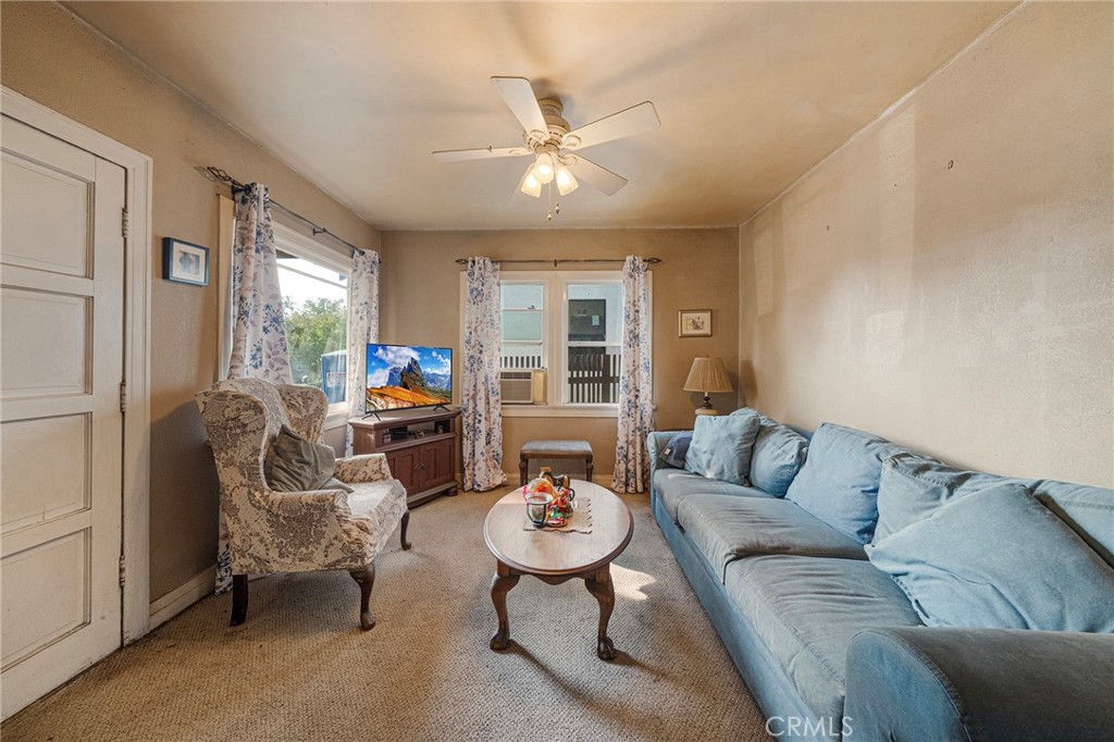 4928 Highland View Avenue Property Photo 6