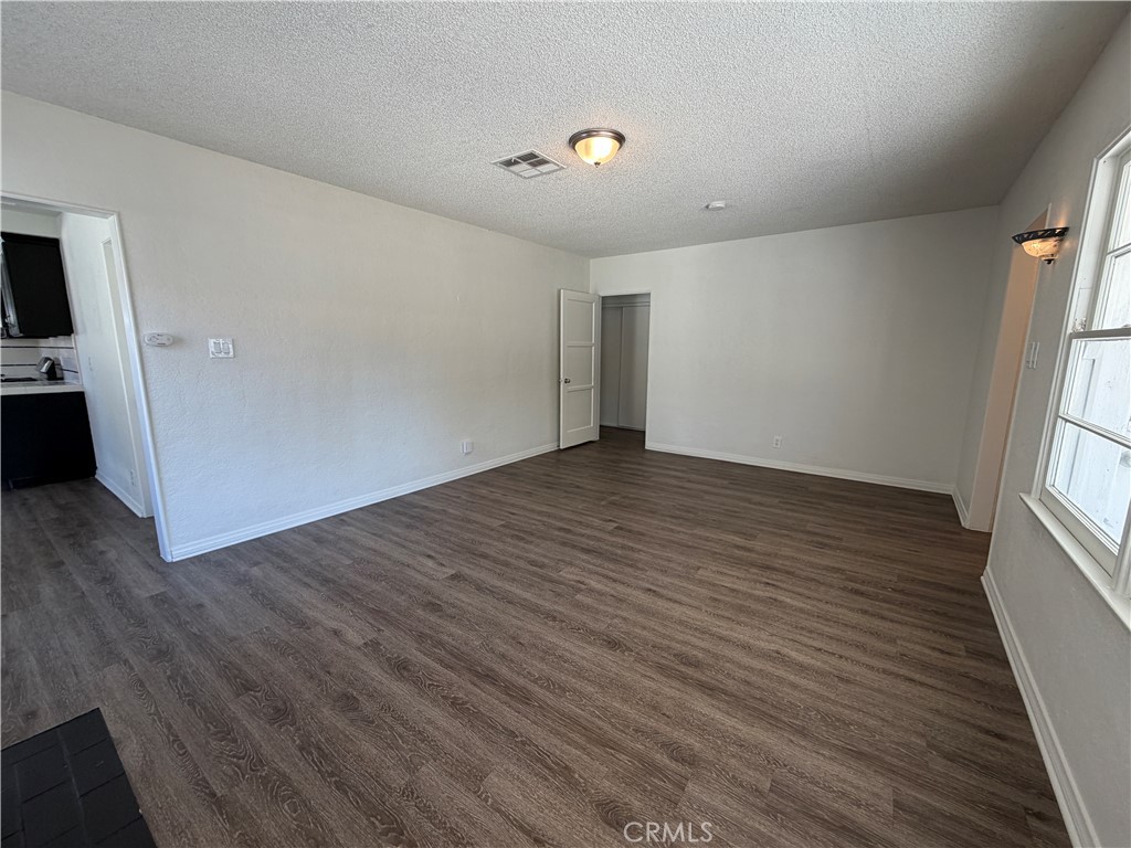 644 N Hagar Street Property Photo 7